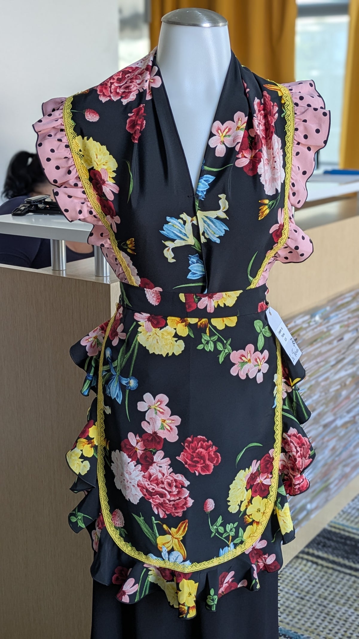 Pico y Apron Conjunto