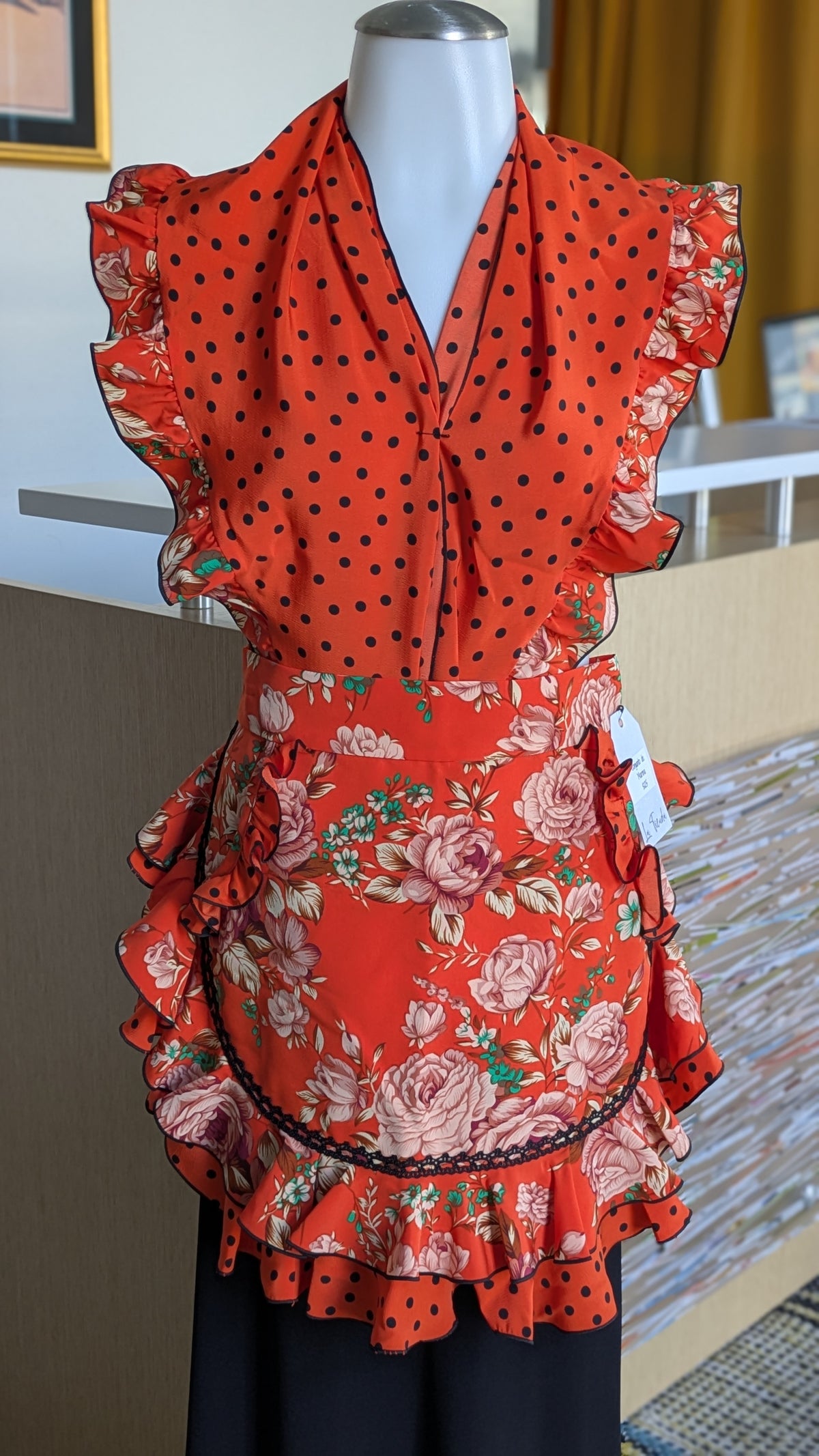 Pico y Apron Conjunto